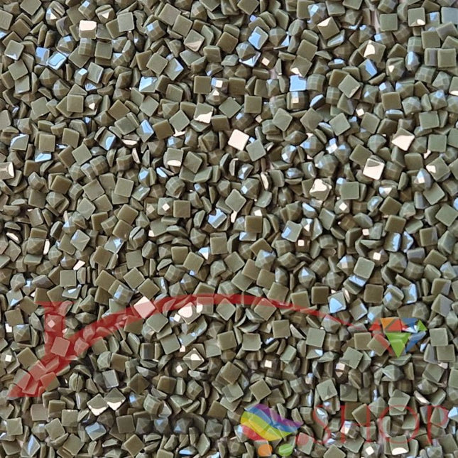 DMC 3011 Khaki Green DK - eckige Steine - Diamond Painting