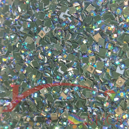 DMC 890 Pistachio Green ULT DK - eckige Steine - Aurora Borealis (AB) - Diamond Painting